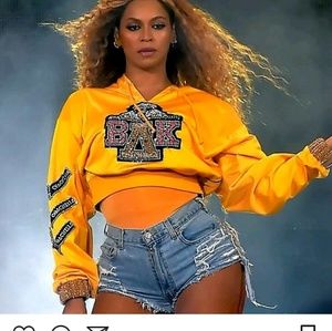 Meet your Posher, Carissa